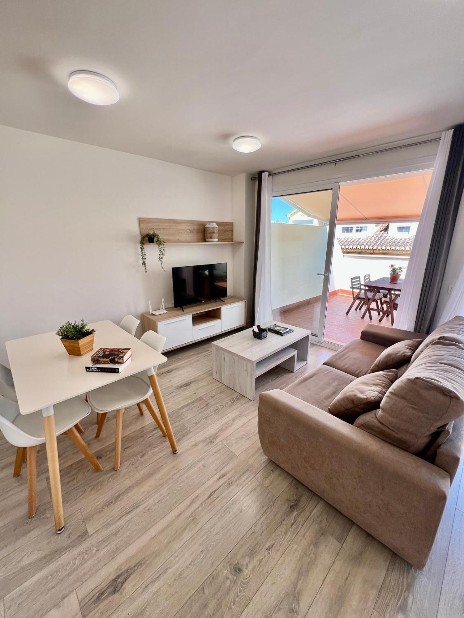 Apartamentos Rincon Del Mar Torre Del Mar Exterior photo