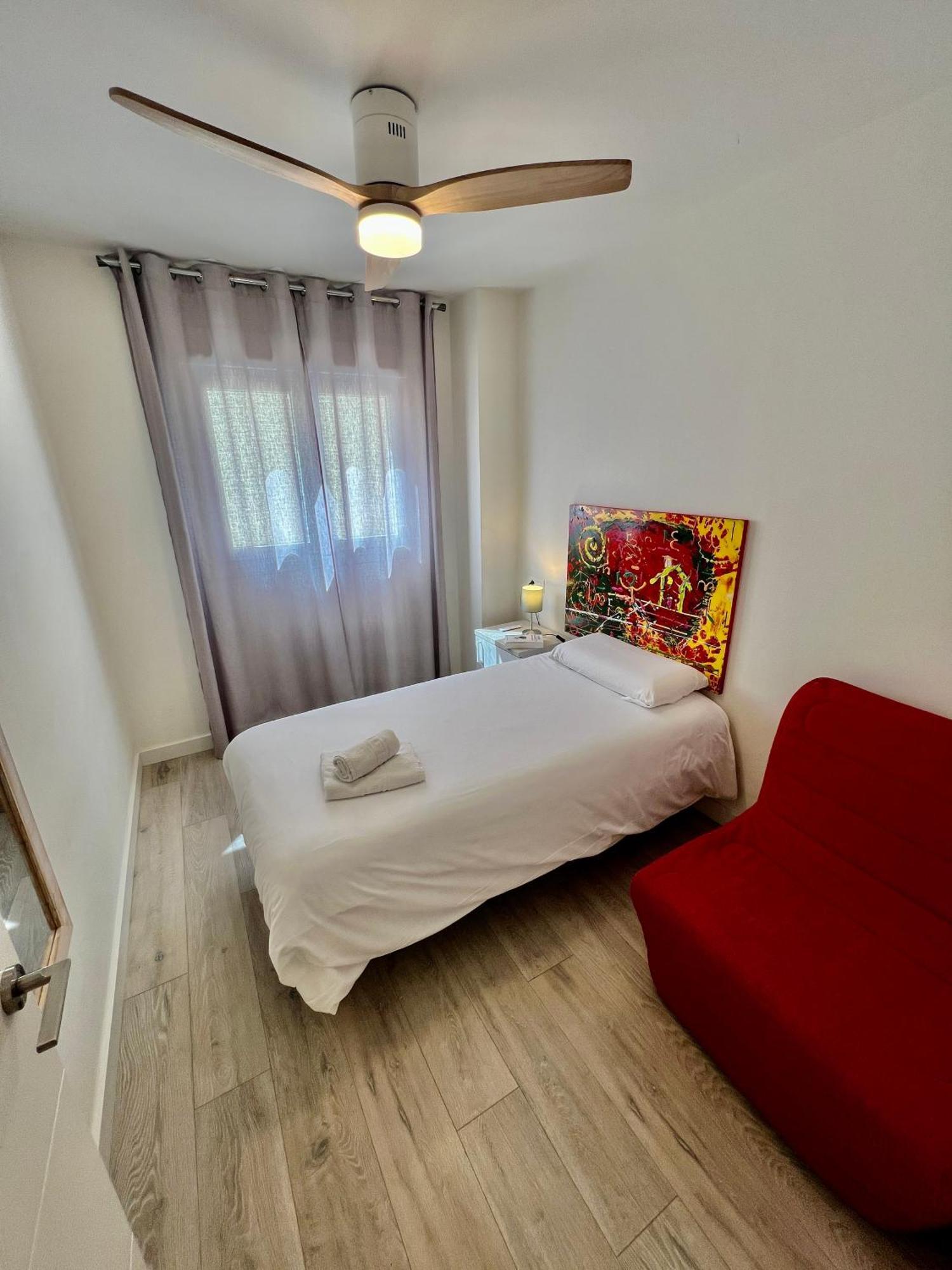 Apartamentos Rincon Del Mar Torre Del Mar Exterior photo